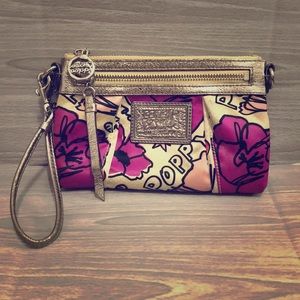 Coach wristlet! Poppy edition